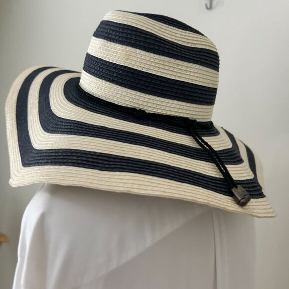 Sun Hat Beach - Navy Blue Stripe Hat - Beachy Classic Elegant - Picture 10 of 13